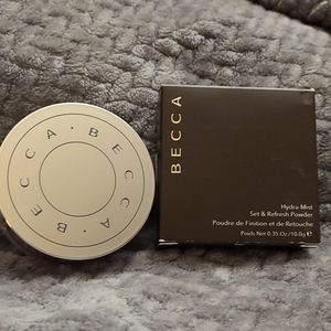 BECCA- Hydra Mist Set & Refresh Powder